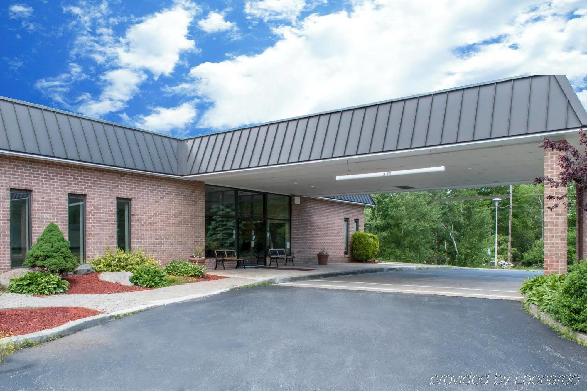 Pocono Resort & Conference Center - Pocono Mountains Lake Harmony Exterior photo